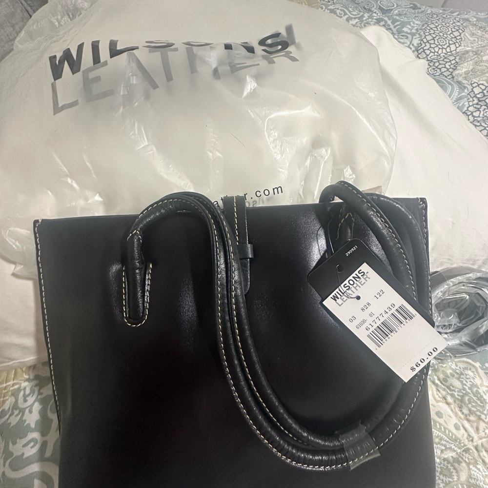 Wilsons Leather purse NWT